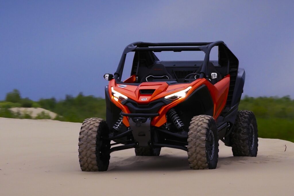 Представляем будущее внедорожных приключений: новые спортивные ZFORCE Z10 EPS и ZFORCE Z10-4 EPS от CFMOTO!